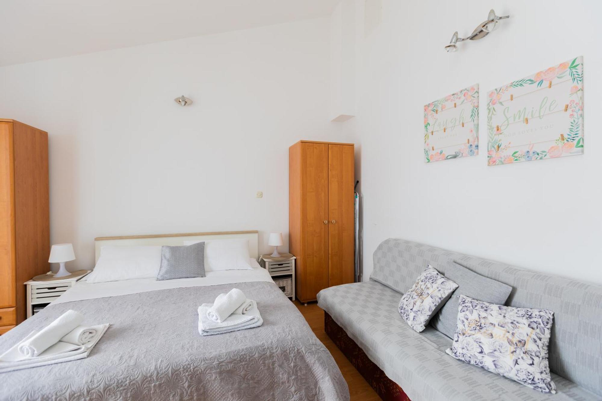 Apartments Rudi 로크바 로고즈니차 외부 사진